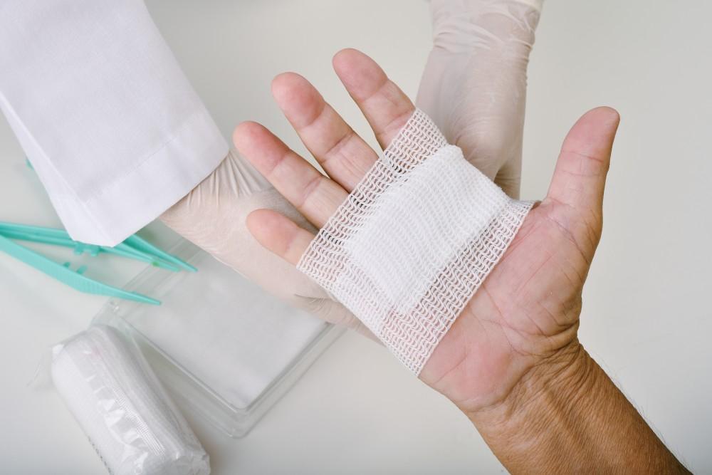 How to Treat a Minor Cut at Home (and When to Get Stitches) thumbnail
