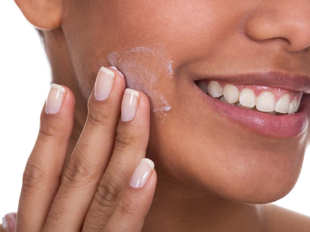 Treating a Bruised Cheek at Home thumbnail