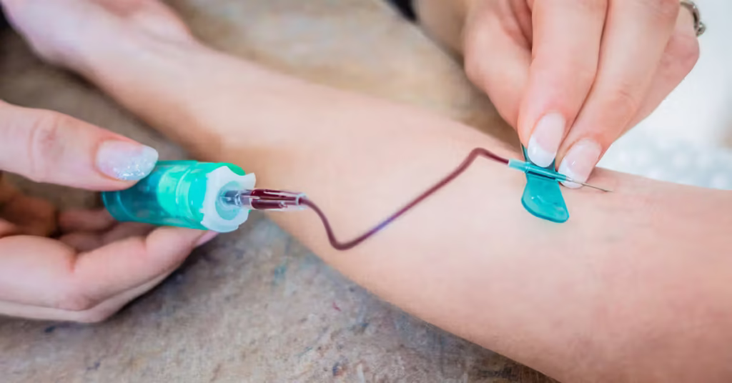 Is an IV needle bigger than a blood draw needle? thumbnail