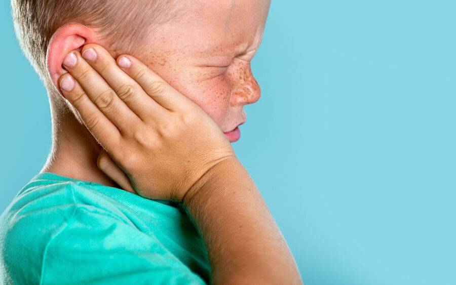 Dealing with Earaches in Kids at Home thumbnail