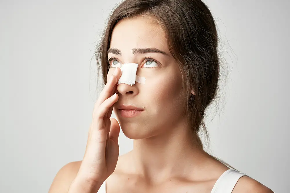 When to Worry About a Broken Nose thumbnail
